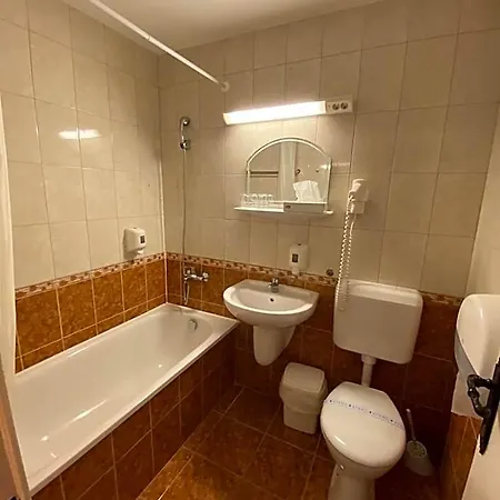 Solaris 3*